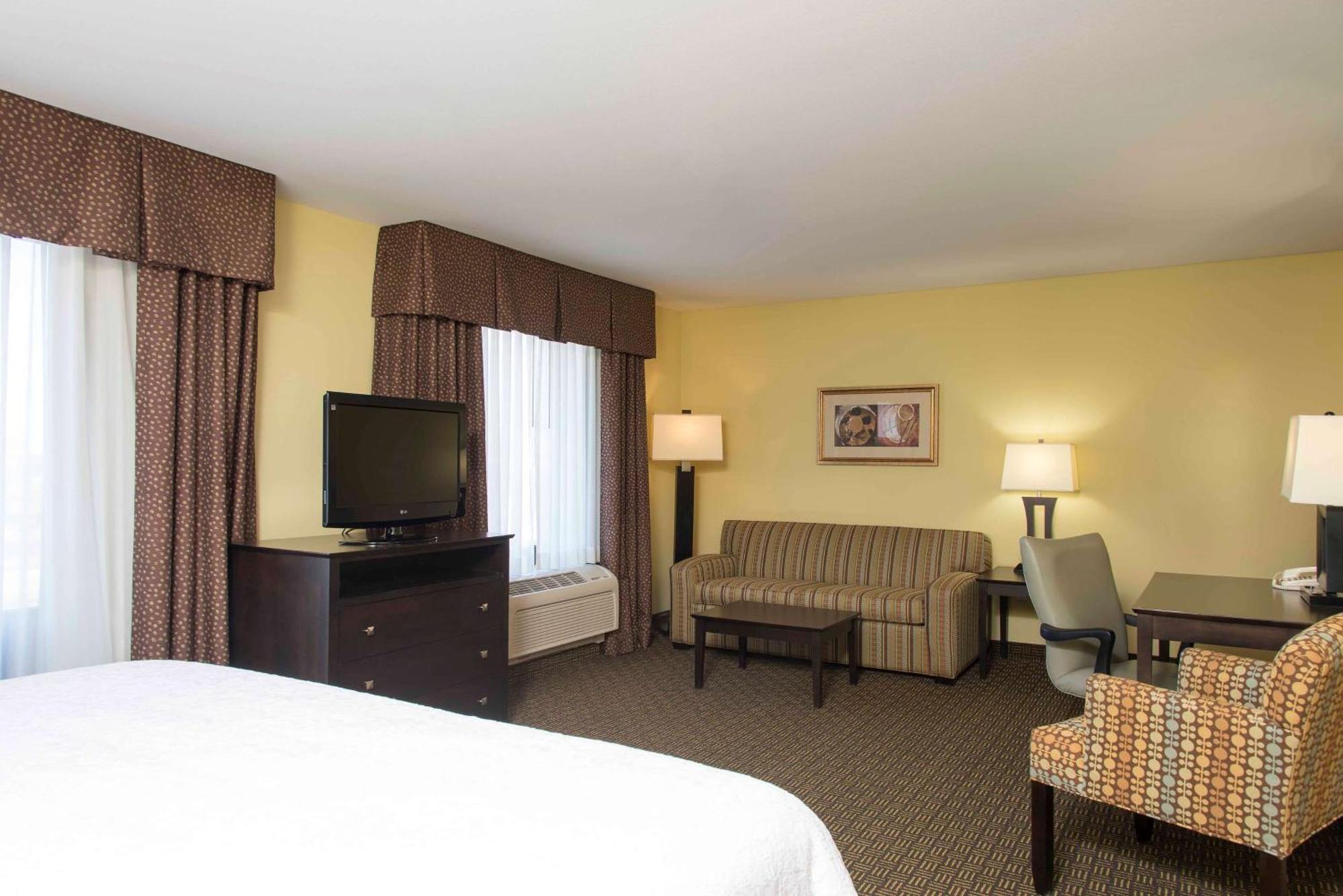 Hampton & Hotel Danville