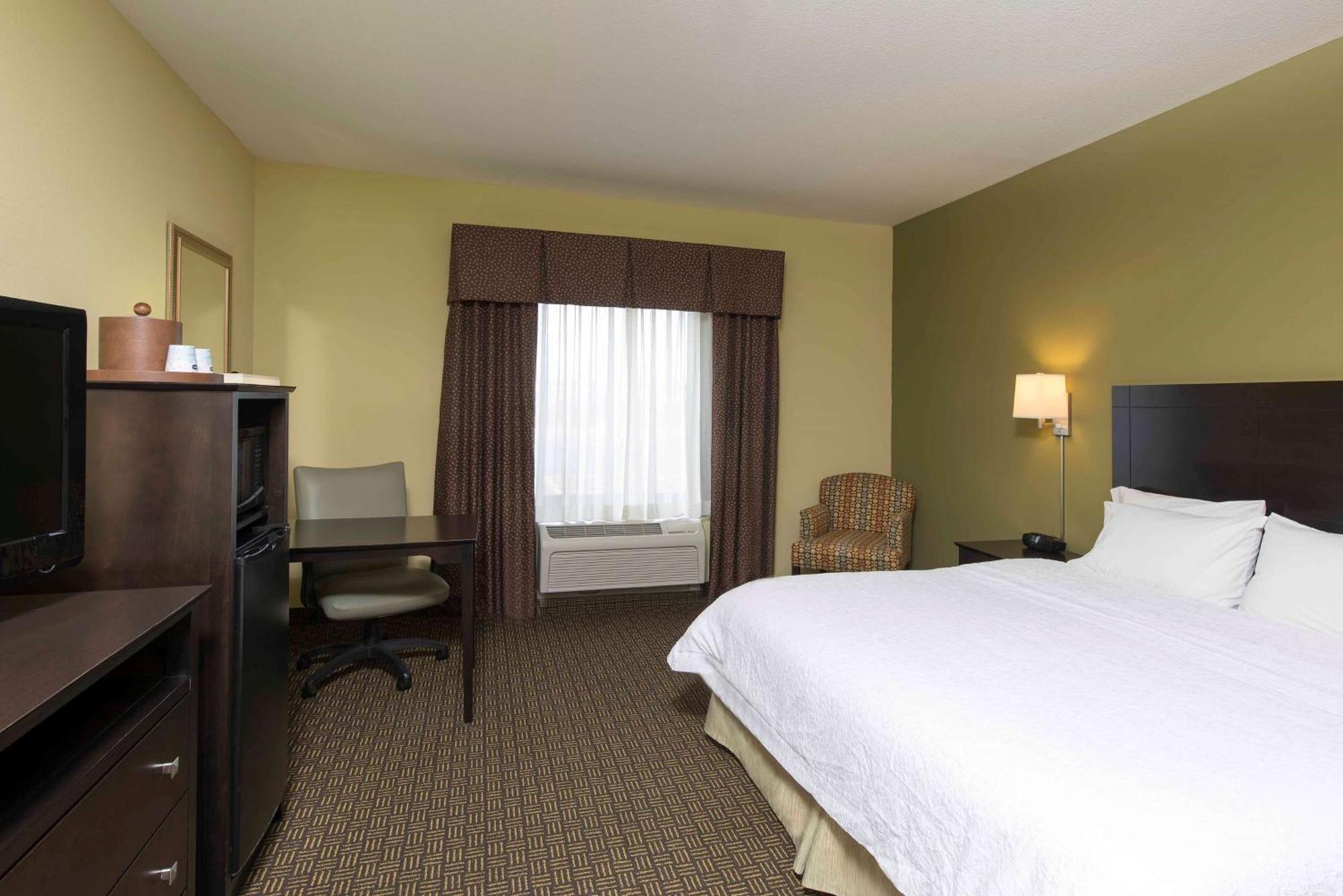 Hampton & Hotel Danville