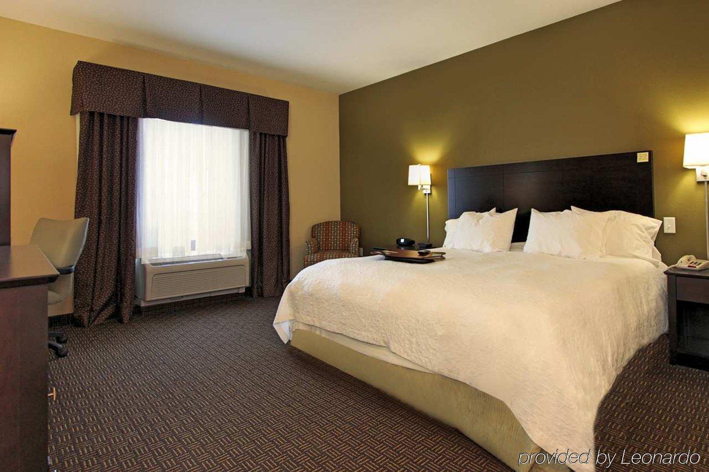 Hotel Hampton & 3*