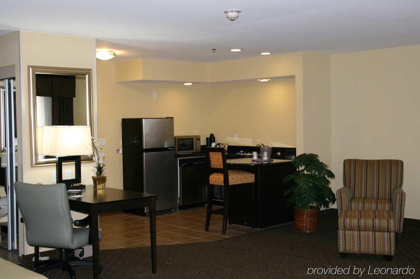Hotel Hampton &
