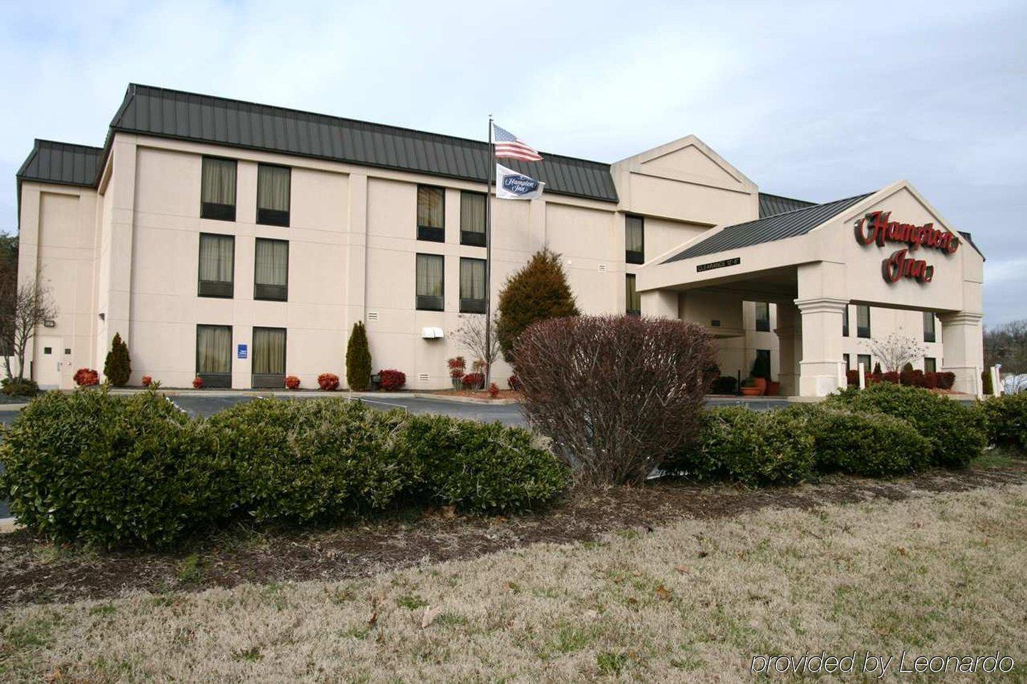 Hampton & 3* Danville