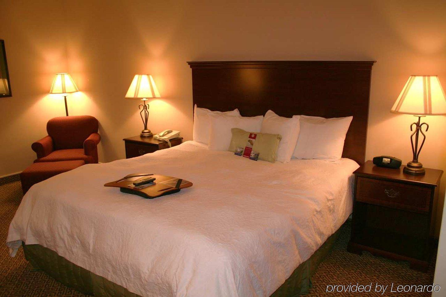 Hampton & Hotel 3*